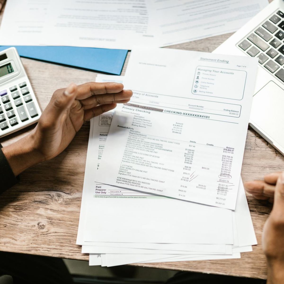 3 plantillas para reclamar una factura, según lo que lleve vencida